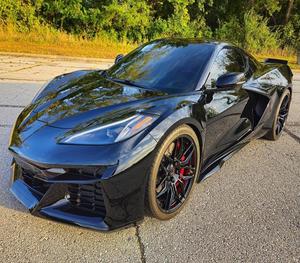 2024 Chevrolet Corvette Z06 Coupé 3LZ Outils haute performance Garantie 3 ans Origine américaine - Product Image 1