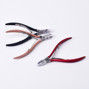 Pinzas para cutículas profesionales de acero al carbono con mandíbula de 6mm y diseño de mango francés de doble resorte para un cuidado preciso de las uñas - Product Image 1