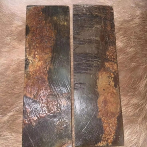 PLAQUE DE CORNE DE BUFFALO NATUREL ARTISANAT Options de couleur polyvalentes pour les cadres optiques Plaque de corne de vache et échelle de couteau - Product Image 1