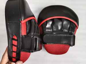 Manoplas de enfoque de boxeo de alta calidad para punzonado Target MMA Martial Arts Focus Pad - Product Image 6