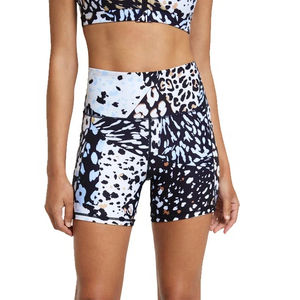 Pantalones cortos de Yoga de compresión de entrenamiento para mujer hechos a medida, pantalones cortos de gimnasio informales de alta calidad, decoración de logotipo de talla grande para entrenamiento - Product Image 1