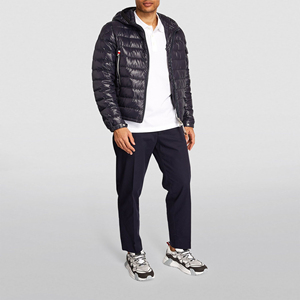 Chaqueta acolchada transpirable impermeable gruesa para hombre cálida de invierno con capucha hecha a medida Color sólido a la moda - Product Image 1