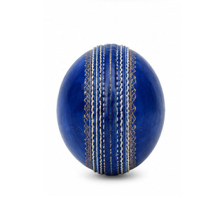 Balles de cricket abordables pour l'entraînement et le jeu récréatif, avec surface lisse et construction durable - Product Image 4