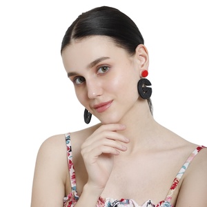 Pendientes colgantes de cuentas de semillas de ganchillo multicolor de moda para mujer hechos a mano joyería Artificial al por mayor - Product Image 4