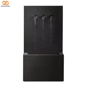Fontaine de jardin rectangulaire durable en métal noir à 3 jets, rideau de pluie, CE, à brancher, pour extérieur - Product Image 2