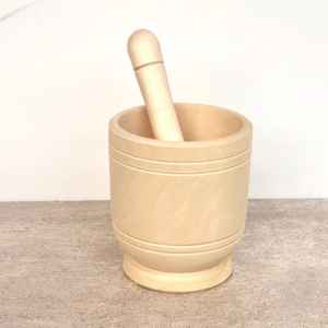 Eco-friendly Wooden <b>Mortar</b> and Pestle Set for Spice Garlic for Customized Size for Natural <b>Colour</b> Wood - Product Image 1