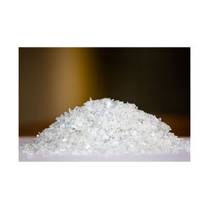 Flakes de bouteilles PET de qualité supérieure prêts à l'emploi pour les distributeurs mondiaux en stock - Product Image 1