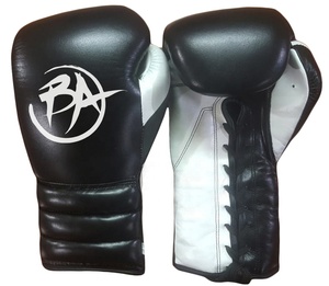 Gants de compétition de boxe pour hommes Gants de combat souples MMA noirs avec caractéristiques imperméables Logo personnalisé pour une utilisation en extérieur - Product Image 6