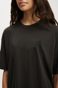 T-shirt pour femme de haute qualité 100% coton 240GSM léger et coupe ample Logo imprimé personnalisé pour l'été - Product Image 5