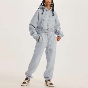 Veste de sport athleisure zippée pour femme avec technologie anti-transpiration, respirante et écologique, technique de lavage innovante pour l'entraînement et le yoga - Product Image 2