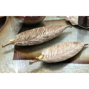 Bandeja de Metal de diseño de hoja única con acento de pájaro, bandeja de Metal de alta calidad para mesa de cocina, dulces, aperitivos, bandeja para servir y platos - Product Image 1