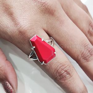 Bague pour femme en argent sterling 925, faite à la main, avec pierre précieuse naturelle corail rouge forme cercueil, pierre de naissance de avril, pour mariage, Noël, anniversaire - Product Image 3