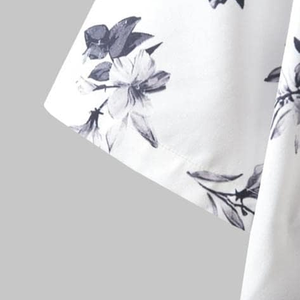 Conjunto de dos piezas informal de verano para hombre, camisa de manga corta con estampado floral degradado y pantalones cortos con cordón - Product Image 3