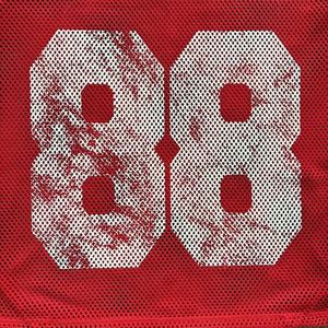 เสื้อเจอร์ซีย์กีฬาผ้าตาข่ายสีแดงเสื้อเจอร์ซีย์เล่นฟุตบอลตาข่ายแบบอเมริกัน2025โลโก้ที่ออกแบบได้ตามต้องการ - Product Image 4