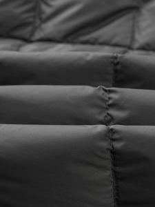 Chaqueta de bombardero de invierno impermeable personalizada de color sólido en blanco simple de nuevo diseño de suministro de fabricante pakistaní para hombres - Product Image 2