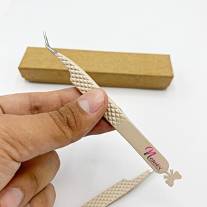 Pinzas de 90 grados con hermoso icono de cinta en la parte inferior, producto más vendido, pinzas para pestañas al por mayor con nombre de marca personalizado - Product Image 6