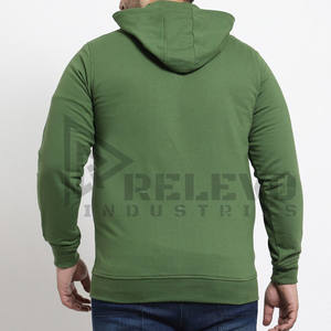 เสื้อฮู้ดซิปผู้ชายคุณภาพสูง รุ่นใหม่ล่าสุด ผ้าฝ้าย 100% ย้อมสีพื้น ราคาขายส่ง MOQ ต่ำ สำหรับฤดูหนาว ผลิตในปากีสถาน - Product Image 2