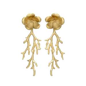 Boucles d'oreilles fleur plaquées or avec branches en cascade - Product Image 1