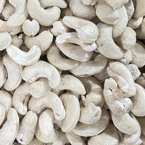 เม็ดมะม่วงหิมพานต์ดิบ ยี่ห้อซานติโก จากเวียดนาม ราคาโรงงานถูก ไม่มีภาษี บรรจุถุง 22.68 กก. เกรด W240 - Product Image 1