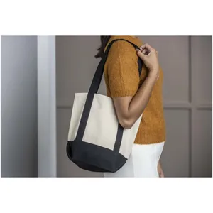 Sac fourre-tout mini SAM recyclé, certifié GRS, écologique, avec gadgets pour promotions - Product Image 4