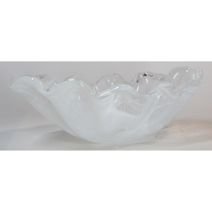 Jarrón de Vidrio Italiano de Alta Calidad en Forma de Barco para Decorar tu Hogar y Cualquier Habitación, con una Longitud de 42 cm en Color Blanco - Product Image 2