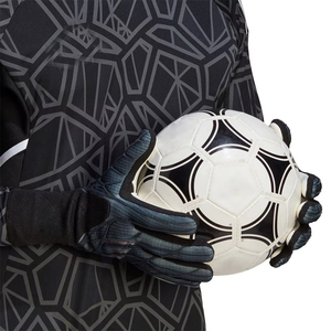 Gants de football en cuir à fixation pour gardiens de but avec sangle et protection supplémentaire des doigts pour la pratique et l'entraînement. - Product Image 4