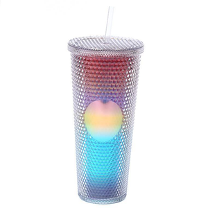 Vaso deportivo de plástico transparente de doble pared con diseño de diamante, 24 oz (710 ml), reutilizable, para café, con pajita y aislamiento térmico de 0 a 6 horas. - Product Image 4