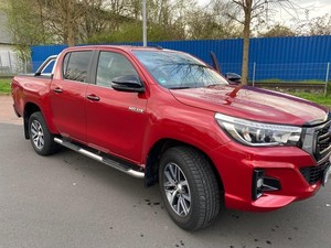 2020 pour Toyota HiLux utilisé AWD Diesel Fuel R16 taille des pneus sièges en cuir intérieur foncé direction gauche galerie de toit en alliage d'aluminium - Product Image 6