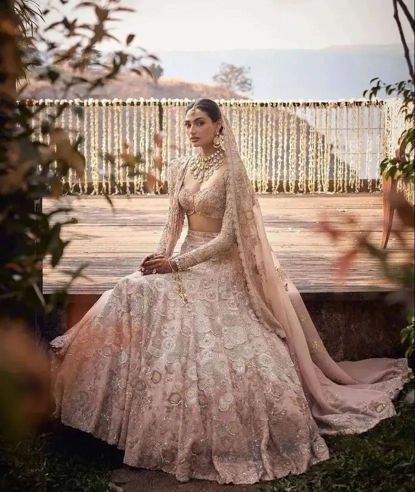 FULPARI exclusivo de alta calidad pesado indio nupcial Lahenga fabricación Lehenga Choli Surat India compras en línea