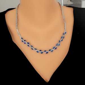 Collar de Plata de Ley 925 con Patrón de Vía Navegable y Cristales Blancos y Azules - Product Image 1