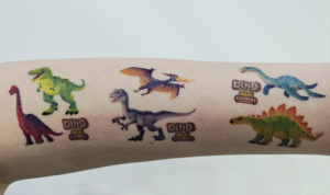 Dinosaurio <span class=keywords><strong>Sorpresa</strong></span>, dentro hay un <span class=keywords><strong>Dino</strong></span> Constructor con sonido y luces LED, Lizun, Tatuajes, Squish y <span class=keywords><strong>Dino</strong></span> el Cambiador de Color - Product Image 4