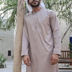 Vente en gros de thobes saoudiens Daffah pour hommes thobe arabe islamique Dubaï 2023 Thobe Daffah de haute qualité fabricant personnalisé col rond - Product Image 4