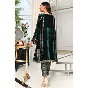 Ensemble de costume pour femmes par Lylah - Product Image 5