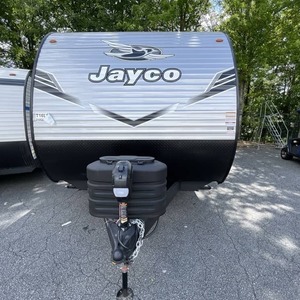 VENDEDOR VERIFICADO: Remolque J-a-y-c-o J-a-y F-l-i-g-h-t Slx 210QB USADO, modelo 2026, listo para la venta - Product Image 1