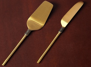 hot <b>sale</b> luxury Hand Forged Leaf Silver Plated Cake <b>Knife</b> & Server <b>Set</b> new metal flatware cutlery <b>for</b> wedding use cake server - Product Image 3