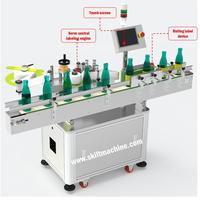 Máquina etiquetadora de botellas redondas completamente automática SKILT, etiquetadora envolvente alrededor de botellas, latas, tarros, máquina etiquetadora