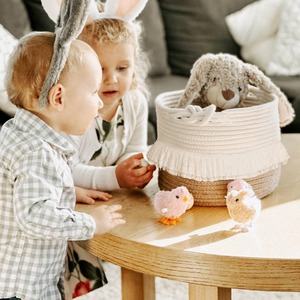 Cesta de Macramé con Diseño de Borlas Blancas y Marrones, Organizador de Almacenamiento Hecho a Mano para Decoración del Hogar y Exhibición en Mesa, de la India - Product Image 4