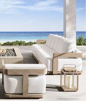 Ensemble de salon d'extérieur élégant, écologique et durable, structure en teck, coussins neutres imperméables et à séchage rapide, style resort moderne