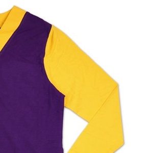 Pull cardigan de style preppy pour femmes, de haute qualité, à manches longues, décontracté, pour les sororités, avec fermeture à boutons, 100% acrylique - Product Image 3