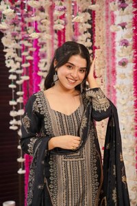 ข้อเสนอพิเศษสำหรับเทศกาลที่กำลังจะมาถึงนี้มีลายปักไซส์ M ถึง XXL ชุดเล่นดนตรียาวถึงเข่าสำหรับผู้ใหญ่ - Product Image 3