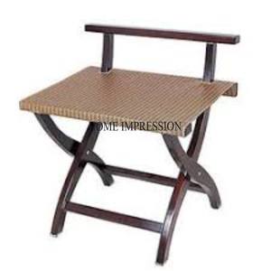 Support de porte-bagages en métal robuste enduit de poudre de couleur blanche et en bois pour la maison et l'hôtel au meilleur prix - Product Image 5