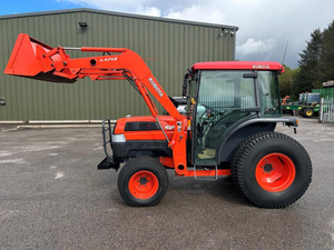 Achetez un tracteur agricole compact Kubota L4701 L4630 avec moteur diesel, chargeur frontal, transmission intégrale, qualité supérieure, livraison rapide pour la ferme - Product Image 6