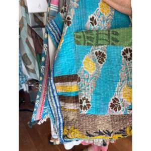 Bolso Tote Kantha Vintage de Alta Calidad con Bordado Azul Agua, Cierre de Cremallera Hecho a Mano, Forro de Algodón para Uso Diario al Aire Libre en Verano - Product Image 3