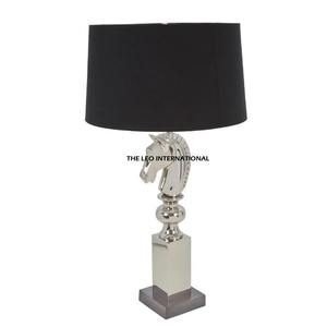 Lámparas de mesa con diseño de caballo elegante y moderno elegante Hotel Restaurante Sala de estar Dormitorio Lámparas de mesa decorativas - Product Image 1