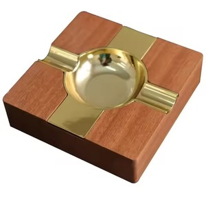 Cenicero de Madera Elegante y Duradero para Interiores y Exteriores, Cenicero de Madera de Alta Calidad - Product Image 2