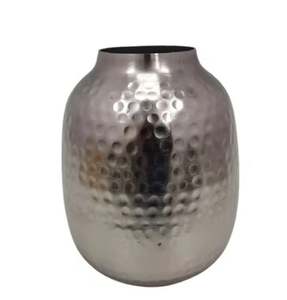 Florero metálico de alta calidad al por mayor maceta de estilo moderno hecha a mano personalizada a granel - Product Image 1