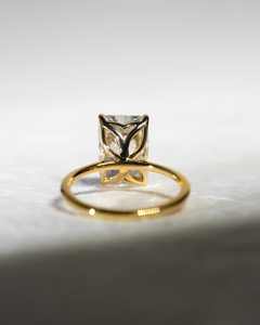 3.86 CT Radiant CUT Moissanite Diamond solite แหวนหมั้นเพชรสำหรับเธอที่เพรียวบางและสง่างามตัดเครื่องประดับเจ้าสาว Moissanite - Product Image 3