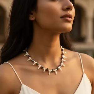 Collier bohème en argent 925 avec perles d'eau douce blanches et formes irrégulières, style vintage AAA pour femme, à porter au quotidien - Product Image 2