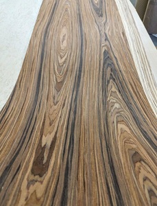 แผ่นไม้วีเนียร์ลายไม้ลามิเนตลายทางสำหรับงานประดิษฐ์ทำด้วยตัวเองแผ่นไม้สำหรับประตูเฟอร์นิเจอร์ที่คลุมผิว2500x63 0มม./98.43x24 80 - Product Image 5