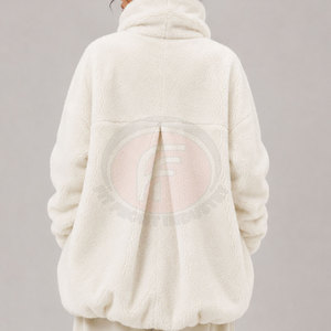 Manteau en fourrure confortable pour femme, chaud et douillet, à manches longues, en peluche douce de qualité supérieure, vêtement d'extérieur d'hiver, mode quotidienne, en coton et polyester - Product Image 4